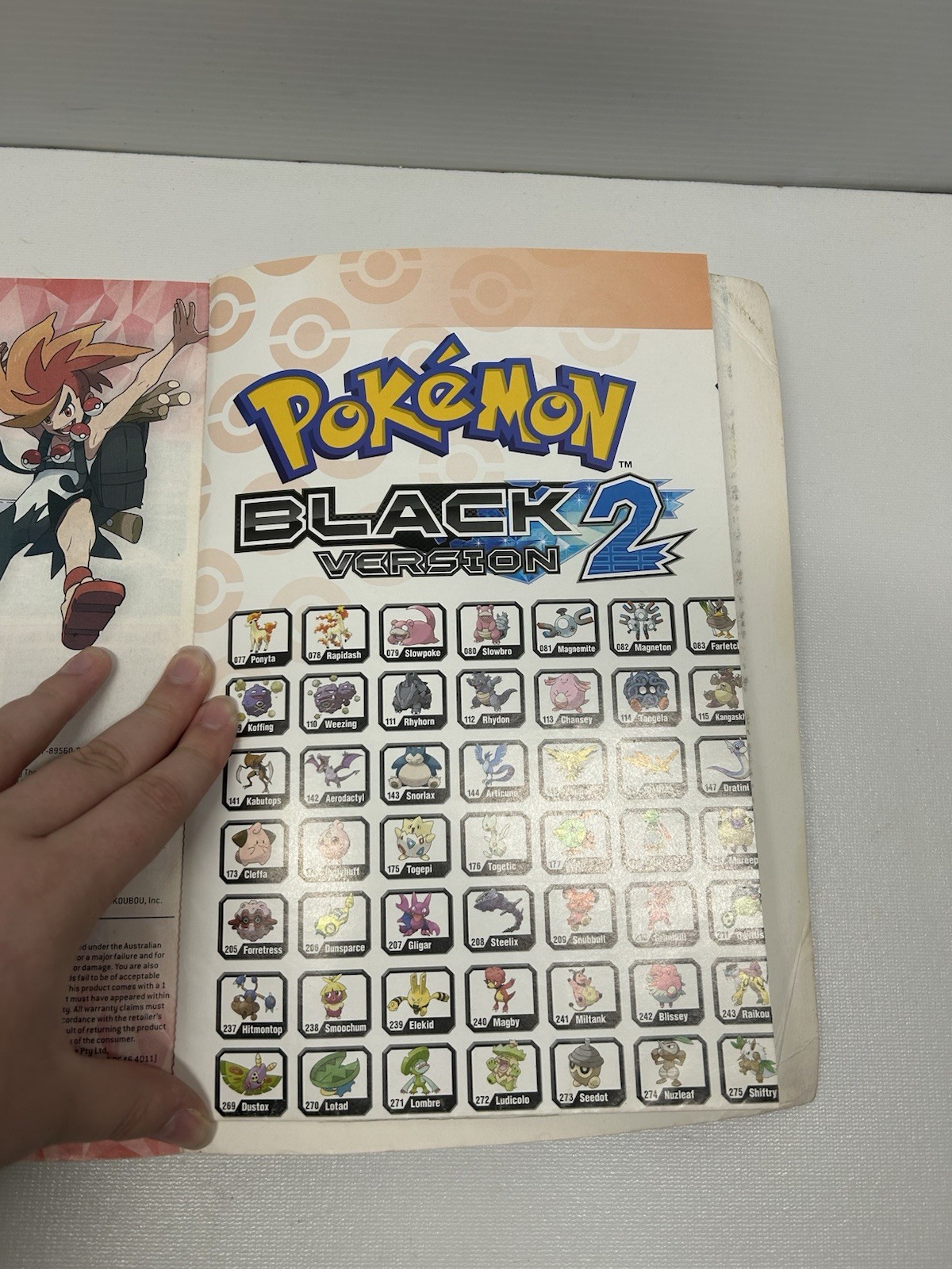 Pokemon Black & White Version The Official National &Pokédex Guide Vol2 W/Poster