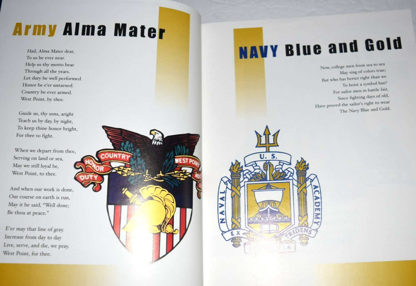 VTG, 100 Years „ARMY vs NAVY 100 (1999), Hard Cover Book, 402 Pages, New