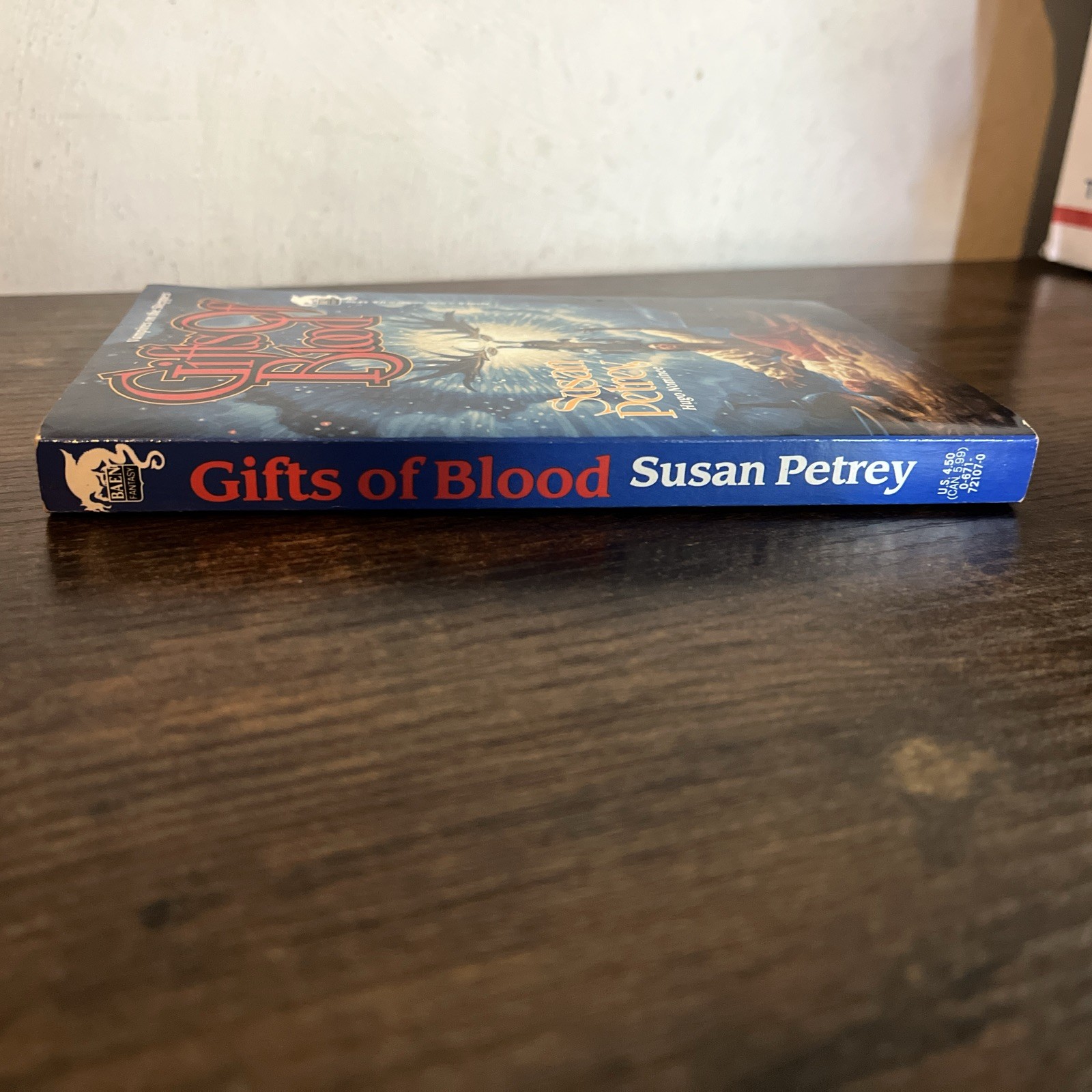 Gifts of Blood by Susan Petrey 1992 Baen Books 1st Printing Fantasy/Horror PB