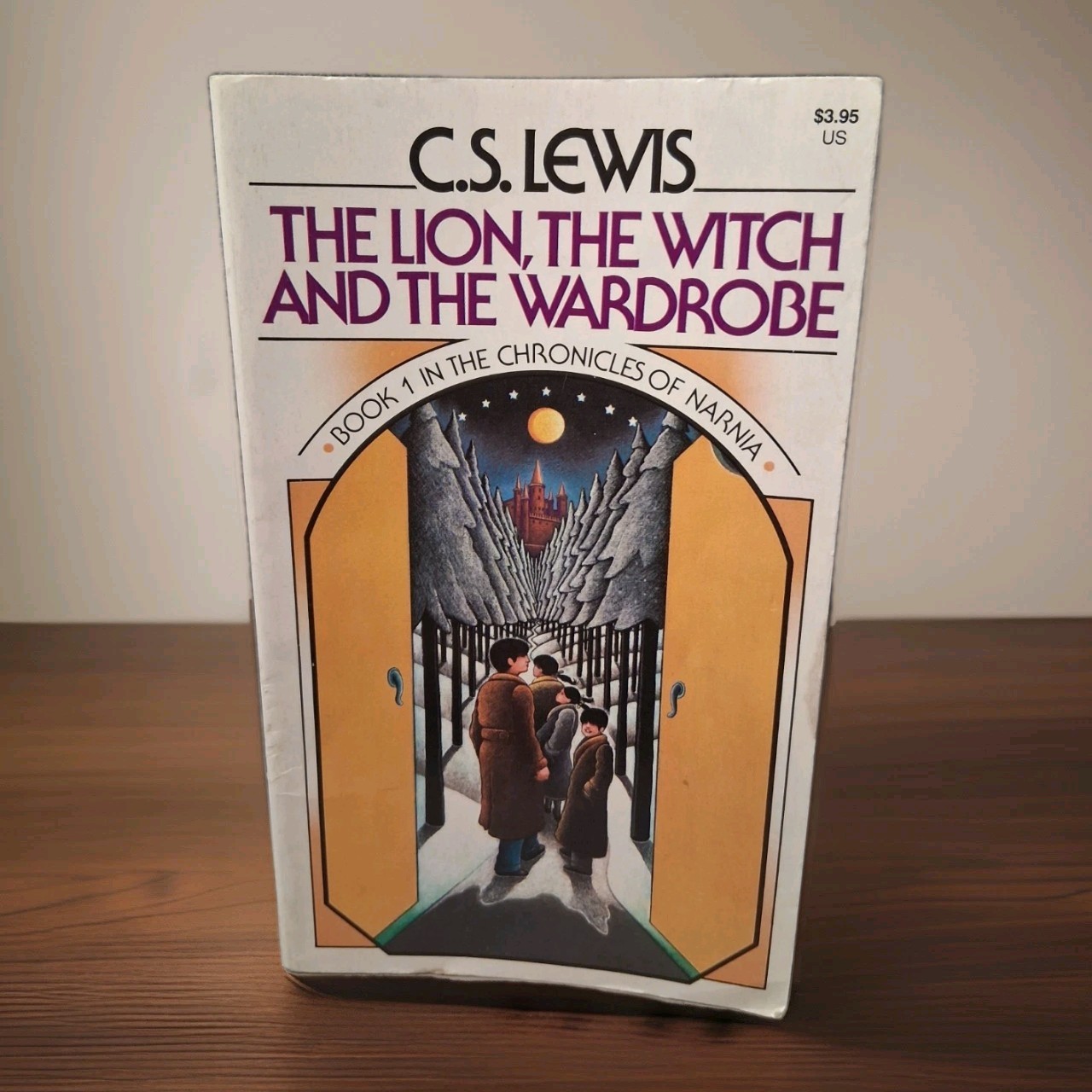 The Lion, the Witch and the Wardrobe CS Lewis First Collier Books Edition 1970