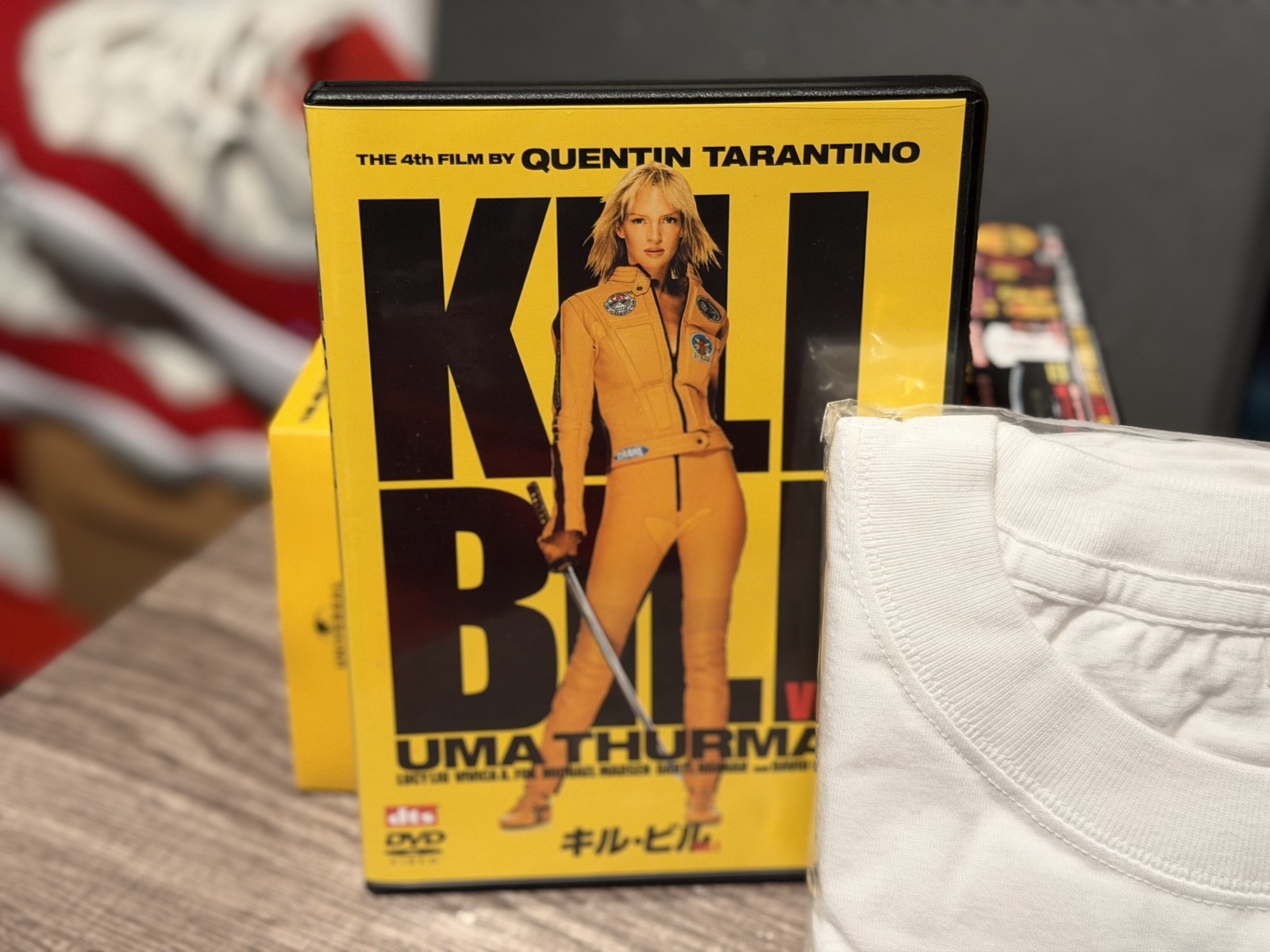 Kill Bill Vol 1 DVD Box Set Japan R-2 NTSC Shirt Hanzo Sword Bearbrick Tarantino
