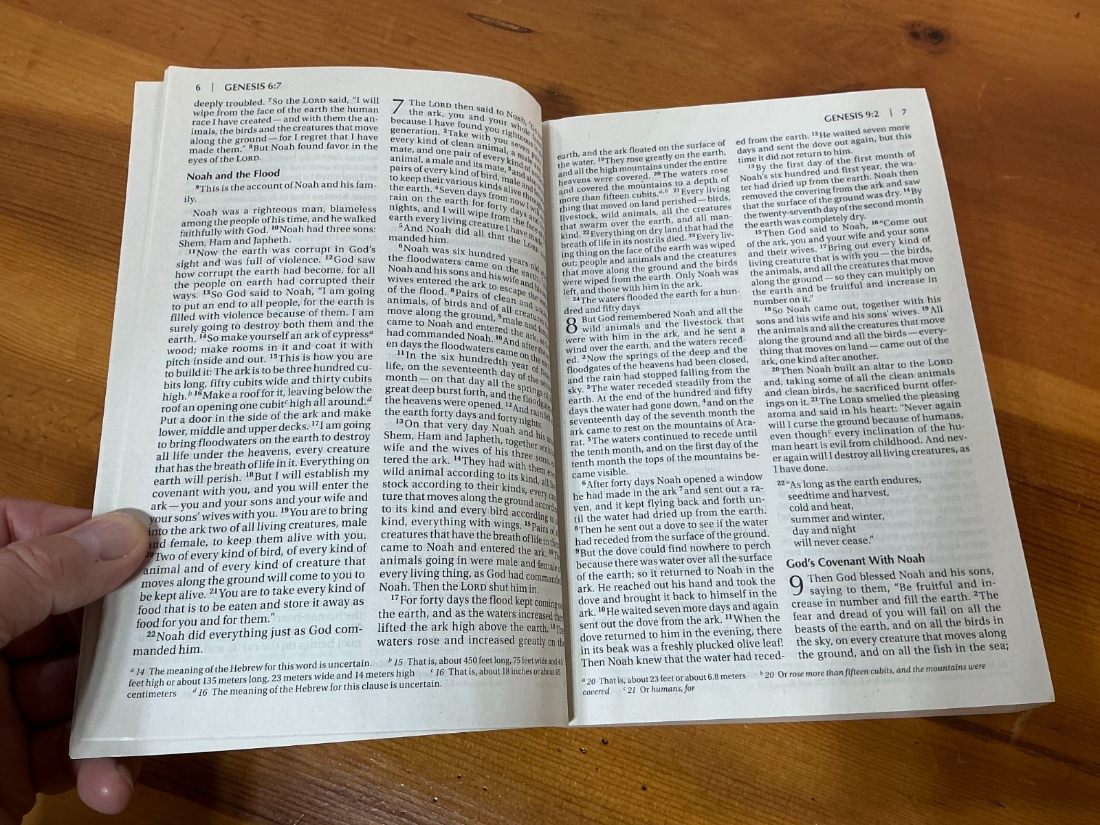 NIV Holy Bible Large Print by Zondervan Staff 2017, Paperback MINT UNUSED