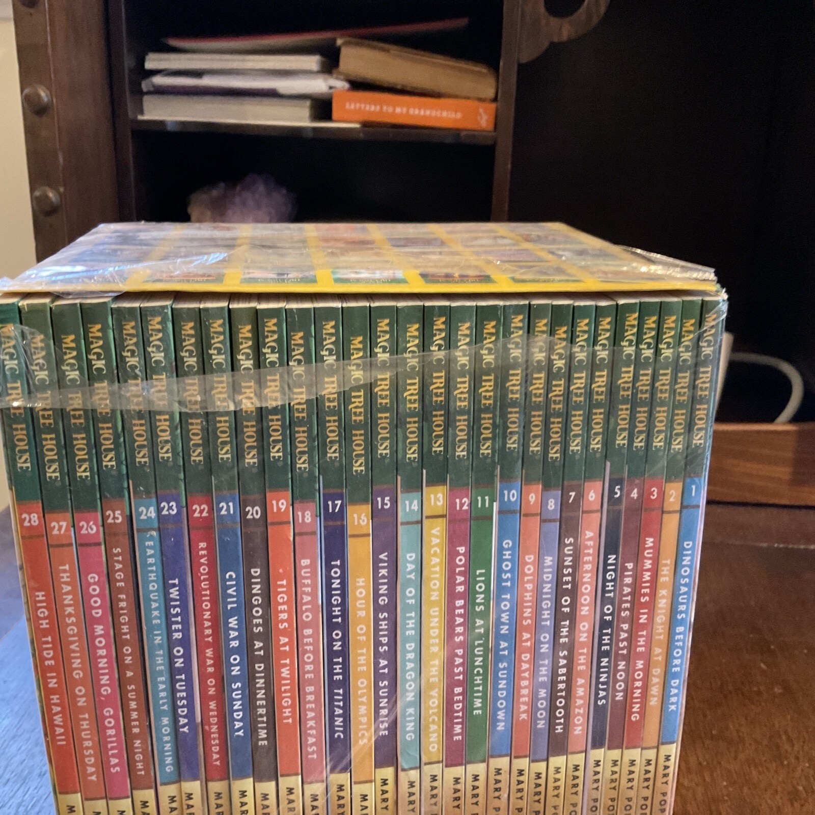 Magic Tree House (R) Ser.: Magic Tree House Books 1-28 Boxed Set by Mary Pope…