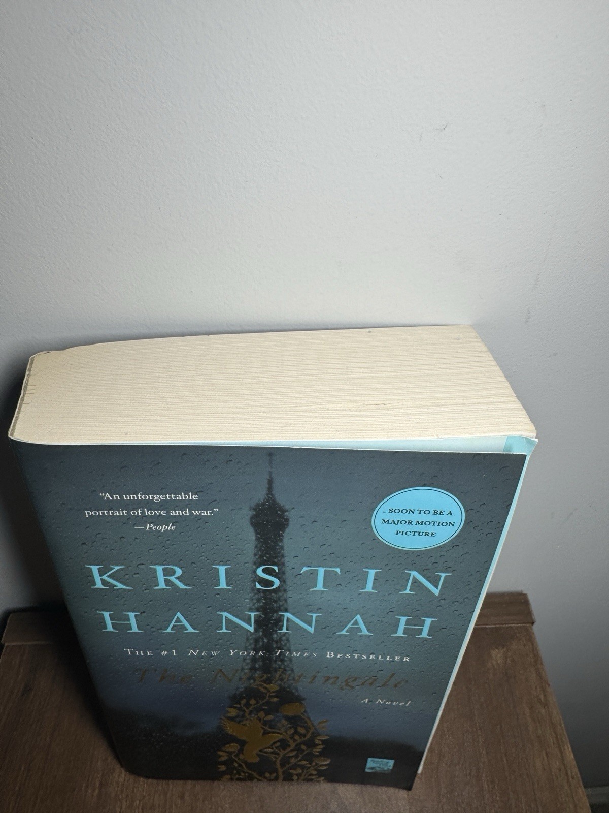 The Nightingale: A Novel – Paperback By Hannah, Kristin – VERY GOOD