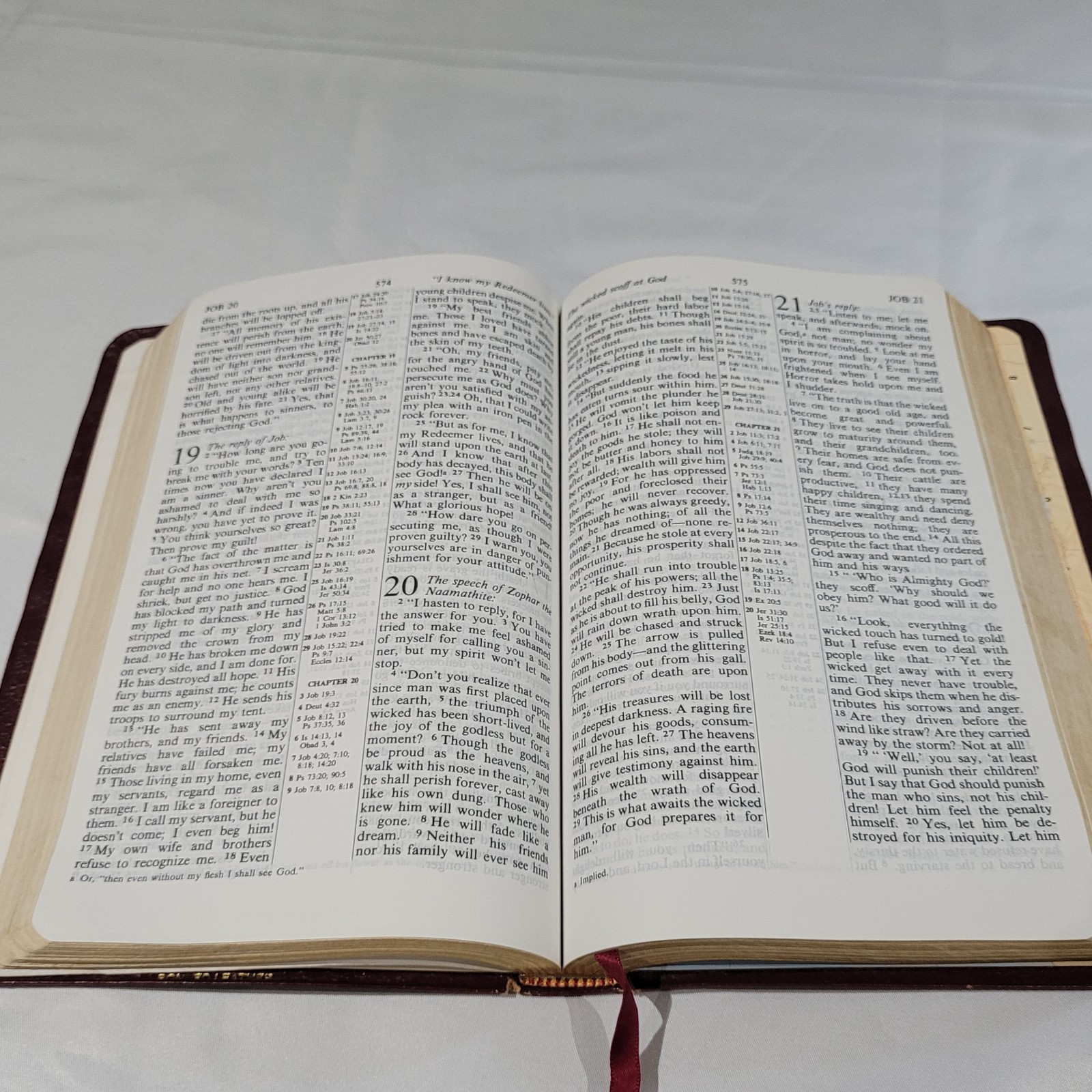 Tyndale THE LIVING BIBLE Reference Ed. Paraphrased Red Leather Bound – Nice!