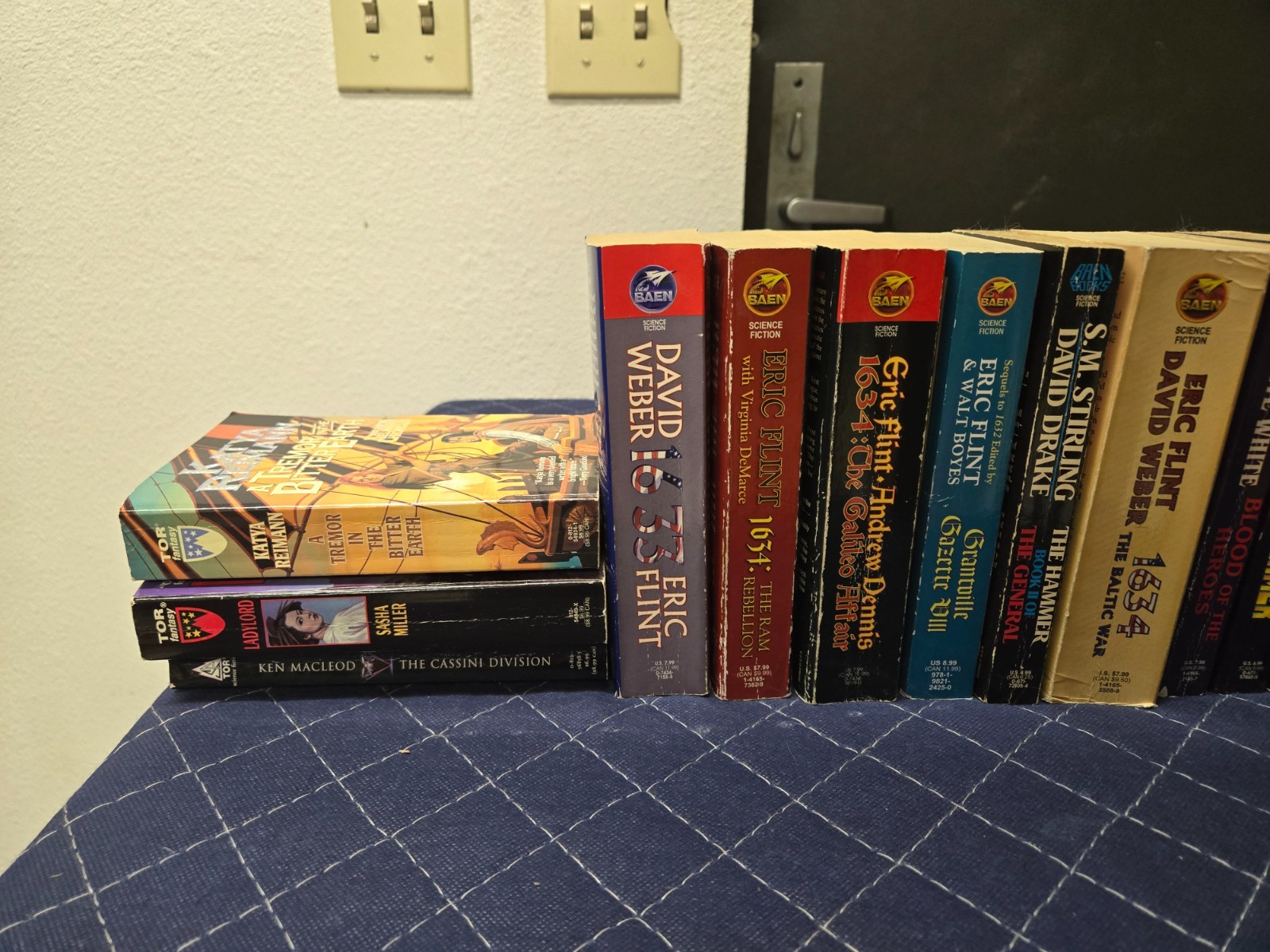 Lot of (24) Fantasy Sci Fi Paperback Books Tor Baen Roc Publishing
