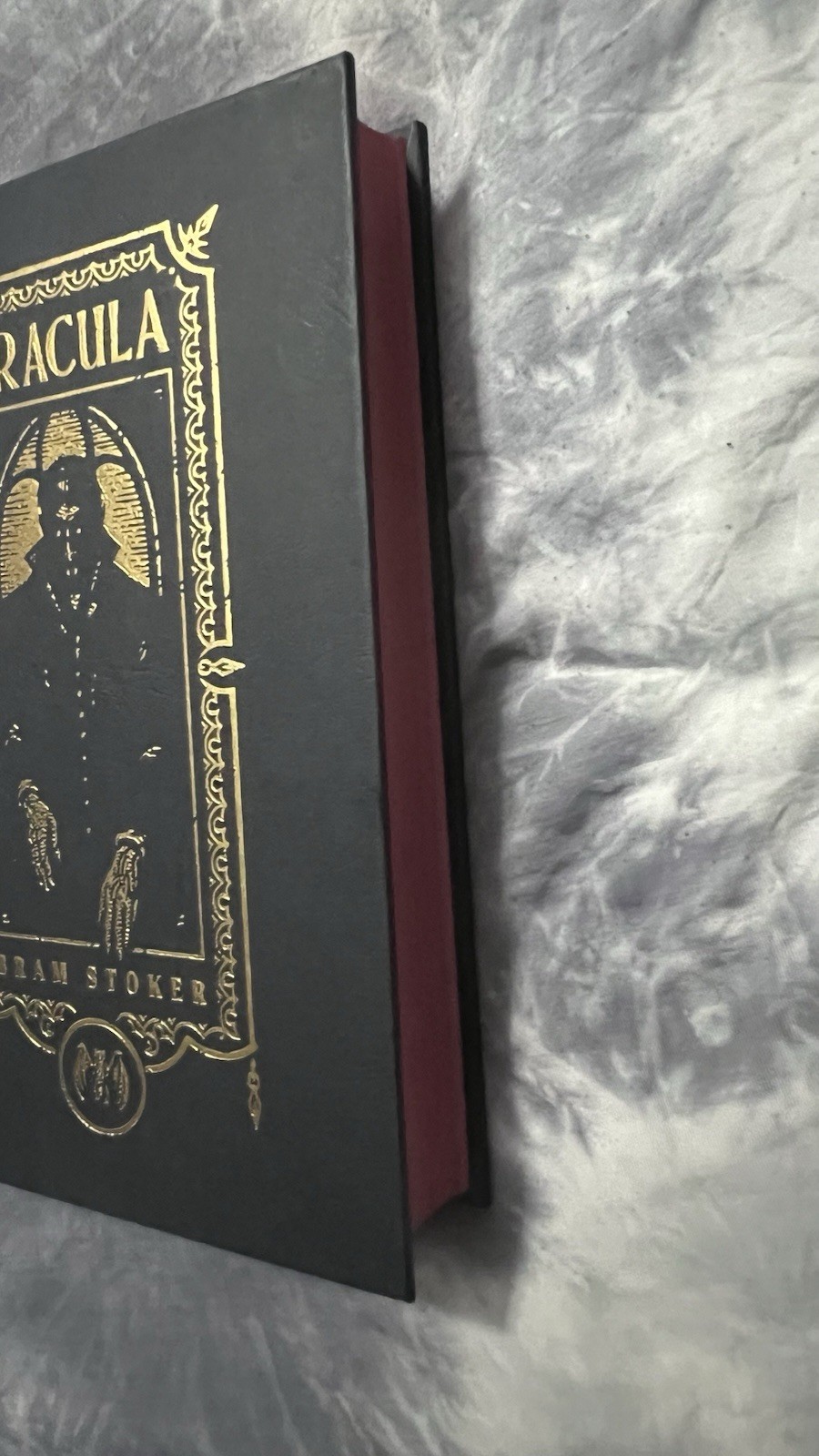 Dracula: The Gothic Chronicles (Bram Stoker, Harper Muse) Fiction LIKE NEW
