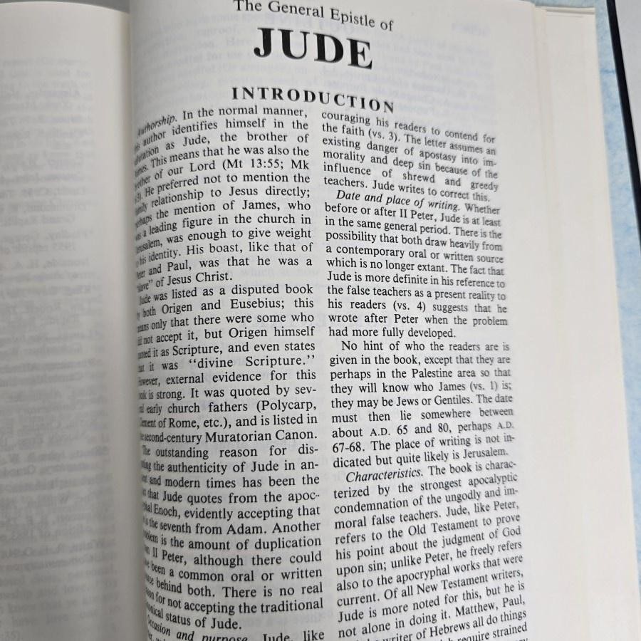Liberty Commentary On The New Testament Jerry Falwell Kroll 1978 HB Vtg Book