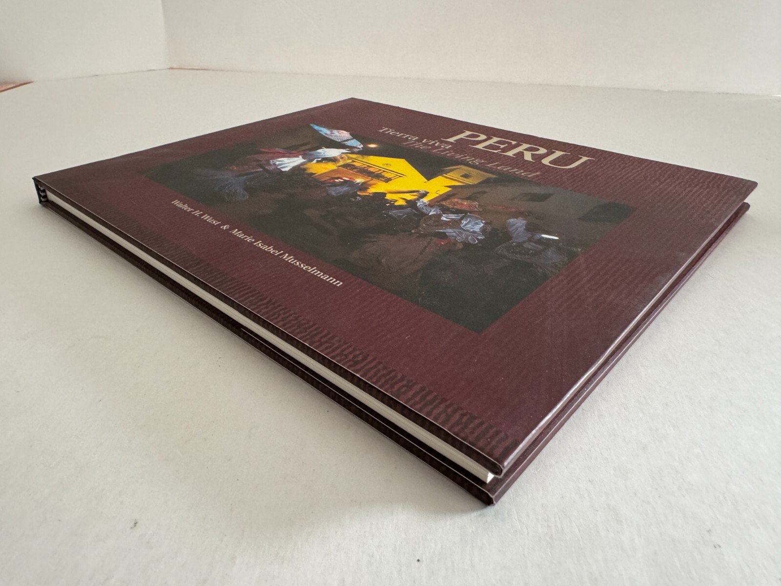 Peru The Living Land Book Tierra Viva Andes Amazon Plains English and Spanish