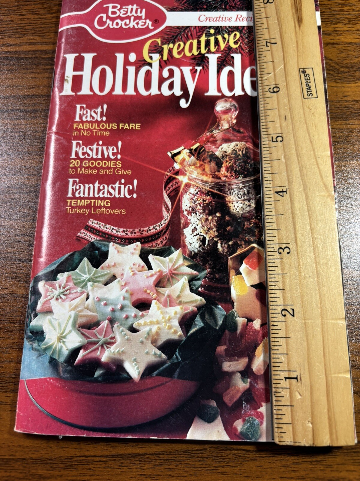 Betty Crocker creative Holiday Ideas and Cookbook no 39 1989 VTG 91 pages