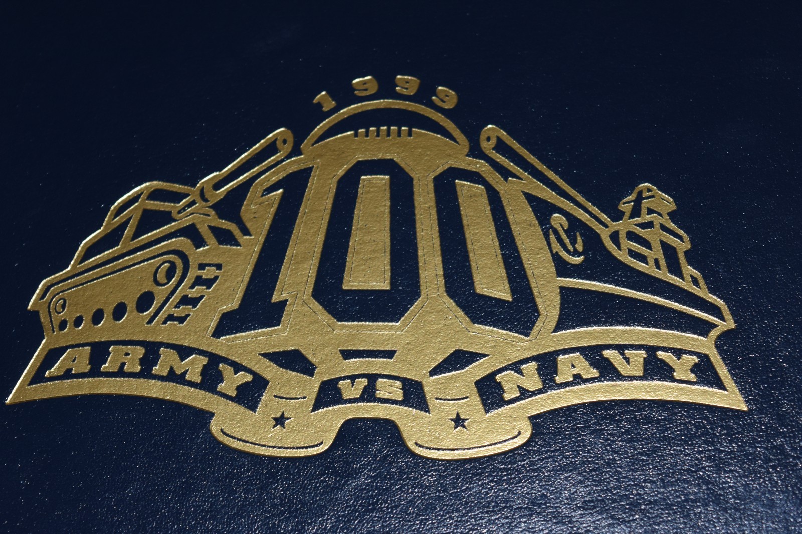 VTG, 100 Years „ARMY vs NAVY 100 (1999), Hard Cover Book, 402 Pages, New
