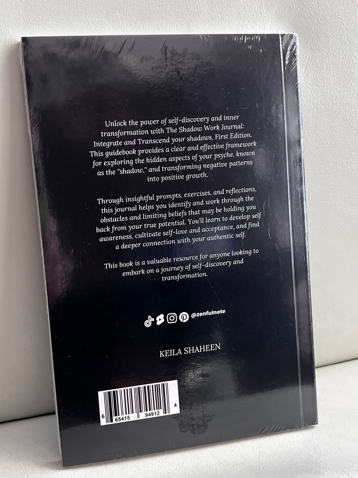 The Shadow Work Journal: a Guide to Integrate and Transcend Your Shadows