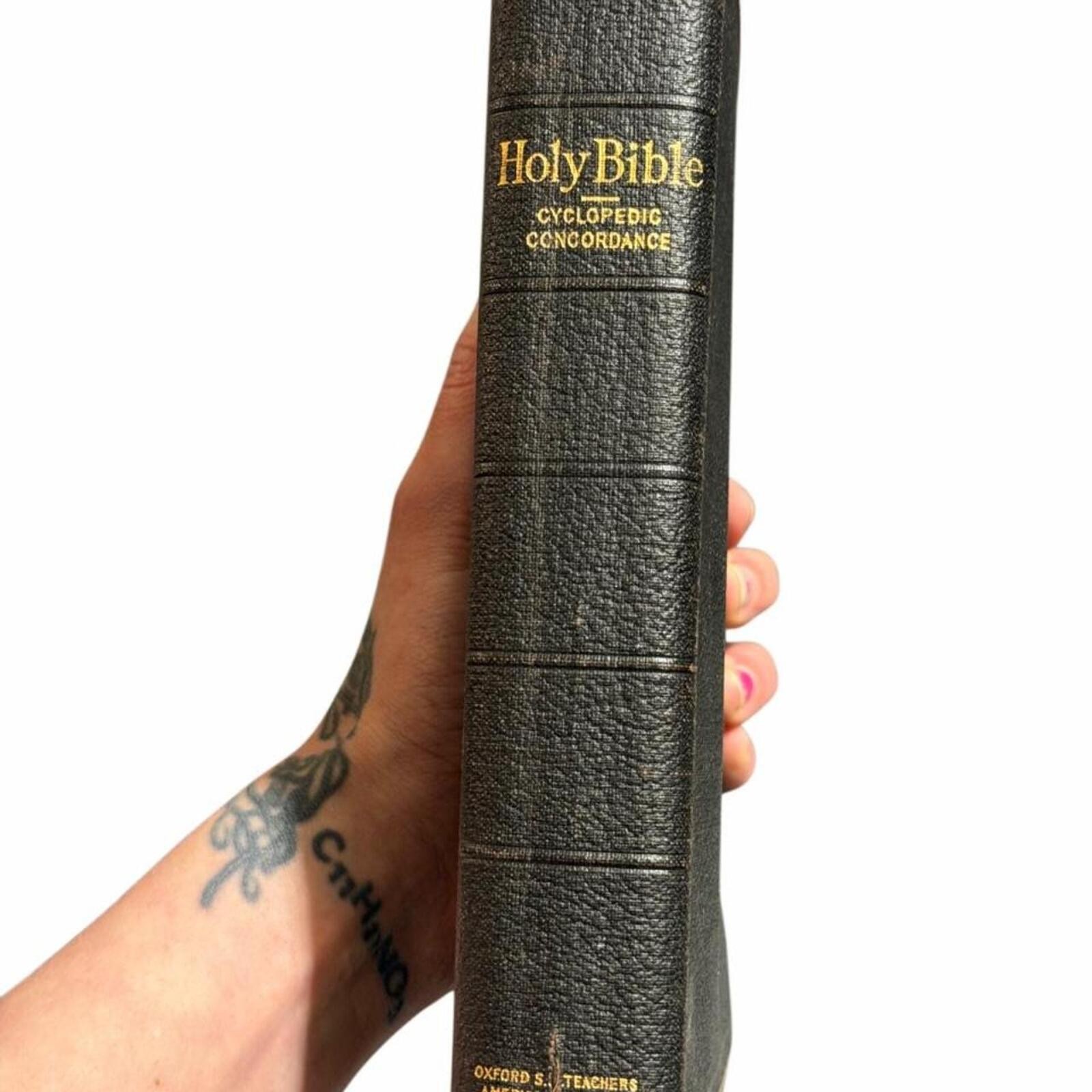 Antique 1897 The Oxford Self-Pronouncing Bible S.S. Teaching Edition