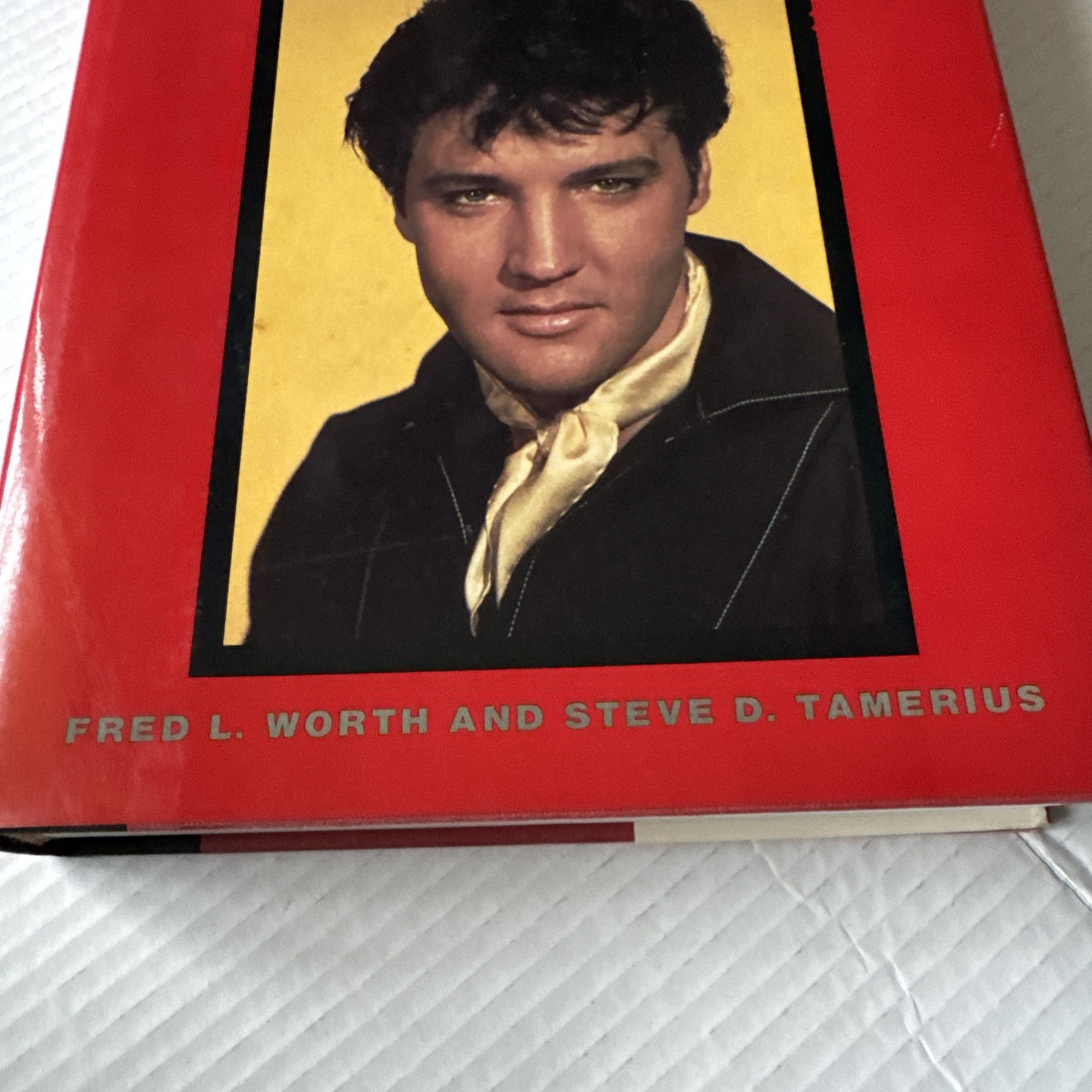 „Elvis His Life From A to Z“ Hardcover 620 pages By Fred Worth Steve Tamerius