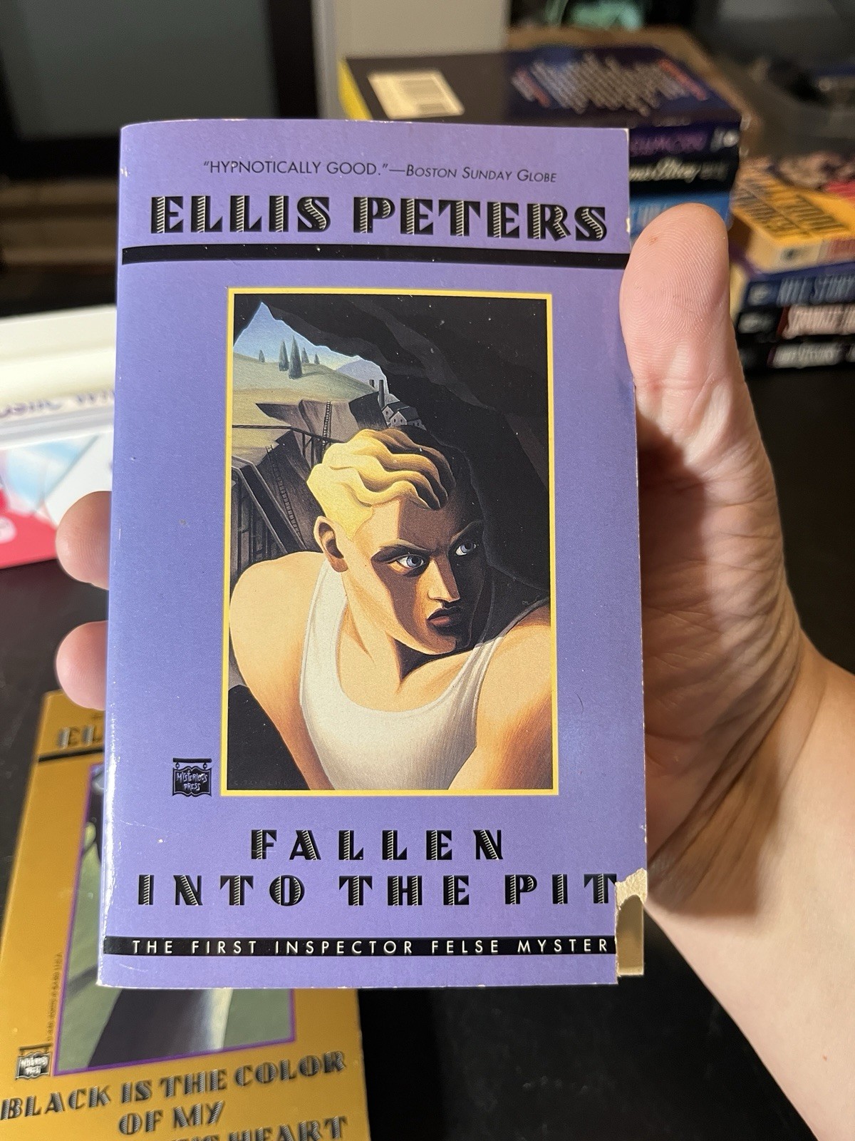 Lot of 2 Ellis Peters INSPECTOR GEORGE FELSE MYSTERY paperbacks Fallen