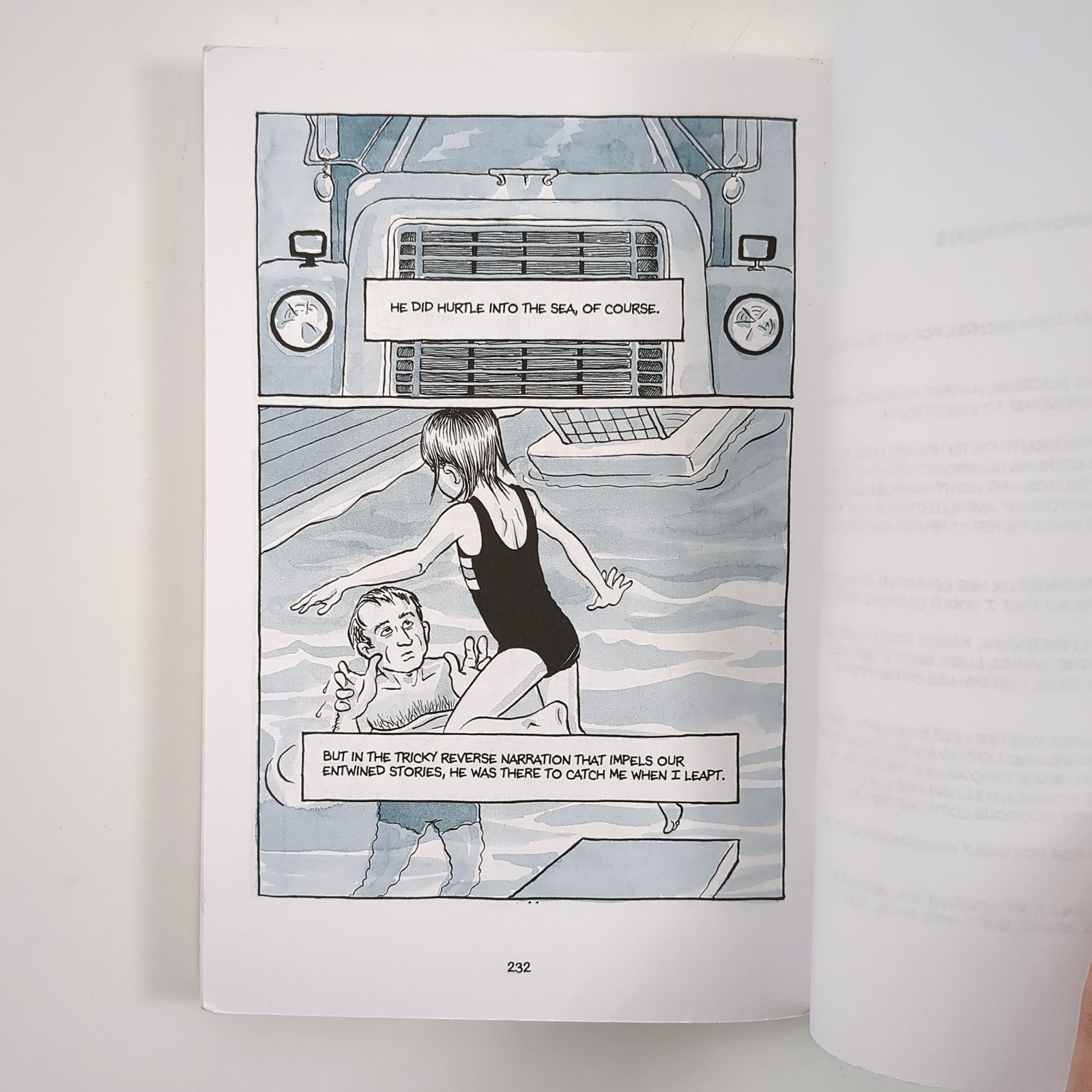 Fun Home Family Tragicomic Graphic Memoir Paperback Book Alison Bechdel 2006