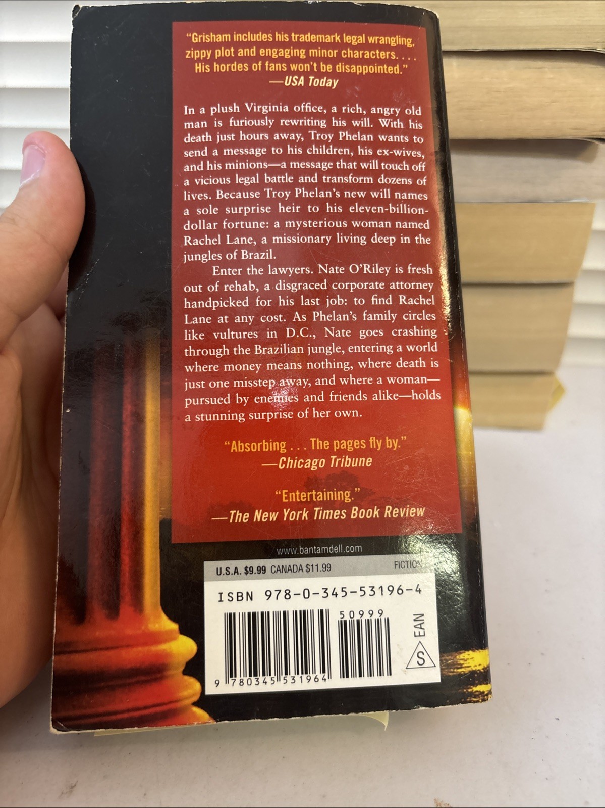 Lot of 10 – John Grisham – Mass paperback books – FREE SHIPPING