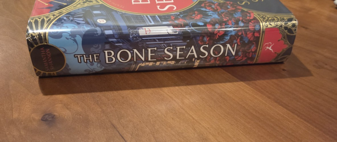 SIGNED THE BONE SEASON – Samantha Shannon Broken Binding 1/1 HC