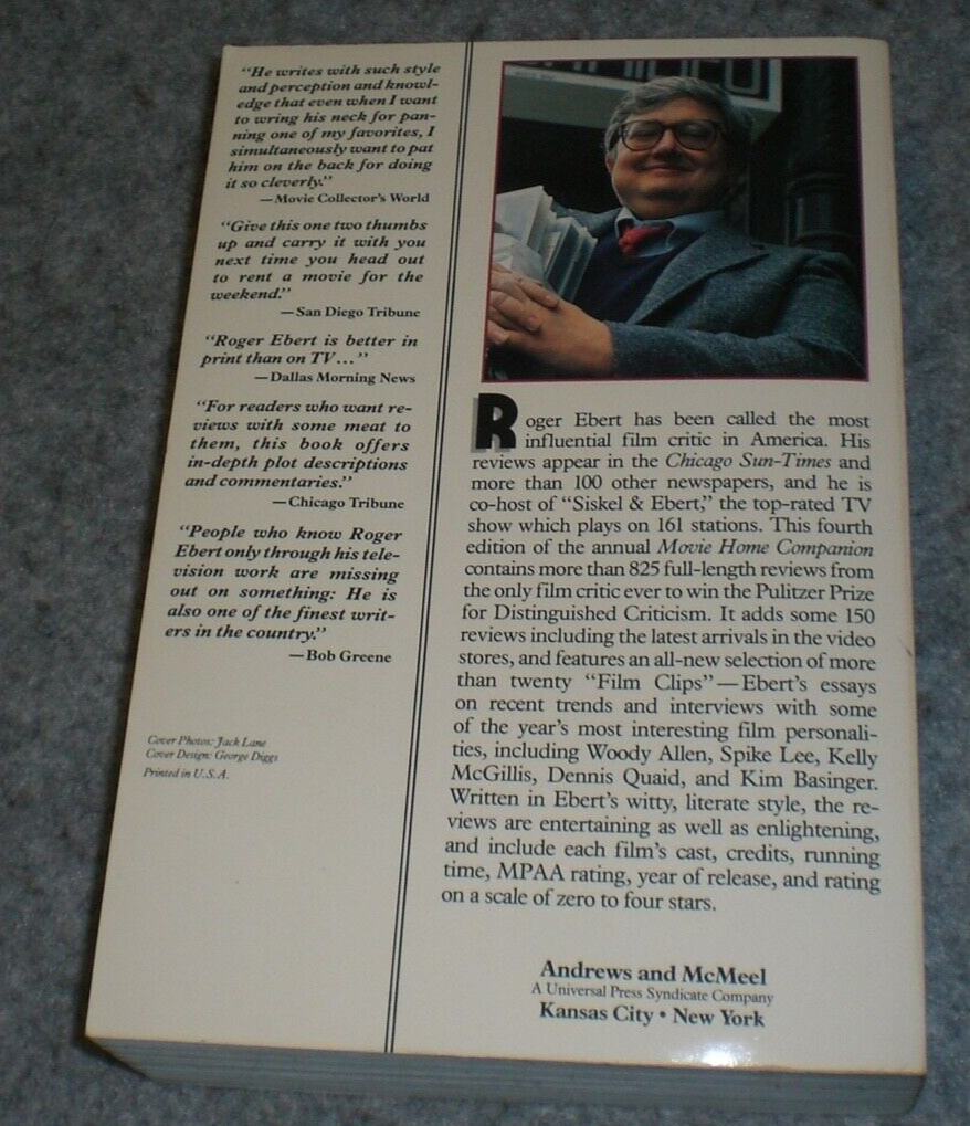 Roger Ebert’s 1989 Edition „Movie Home Companion“, 825 film reviews, 832 pages.