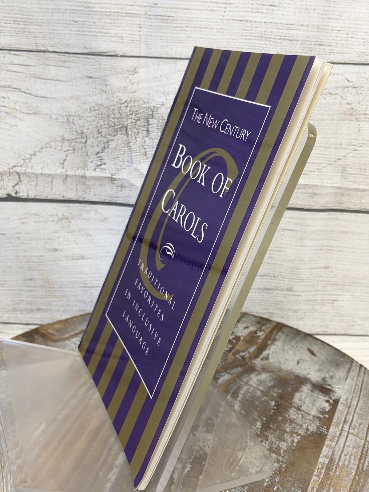 New Century Book of Carols: Traditional Favorites in Inclusive Language PB
