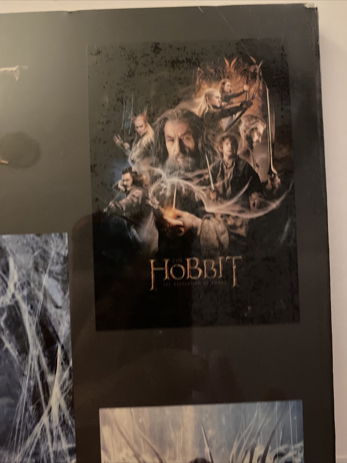 The Hobbit Definitive Movie Posters Book. 40 Removable Posters, 16″ X 12″ Sealed