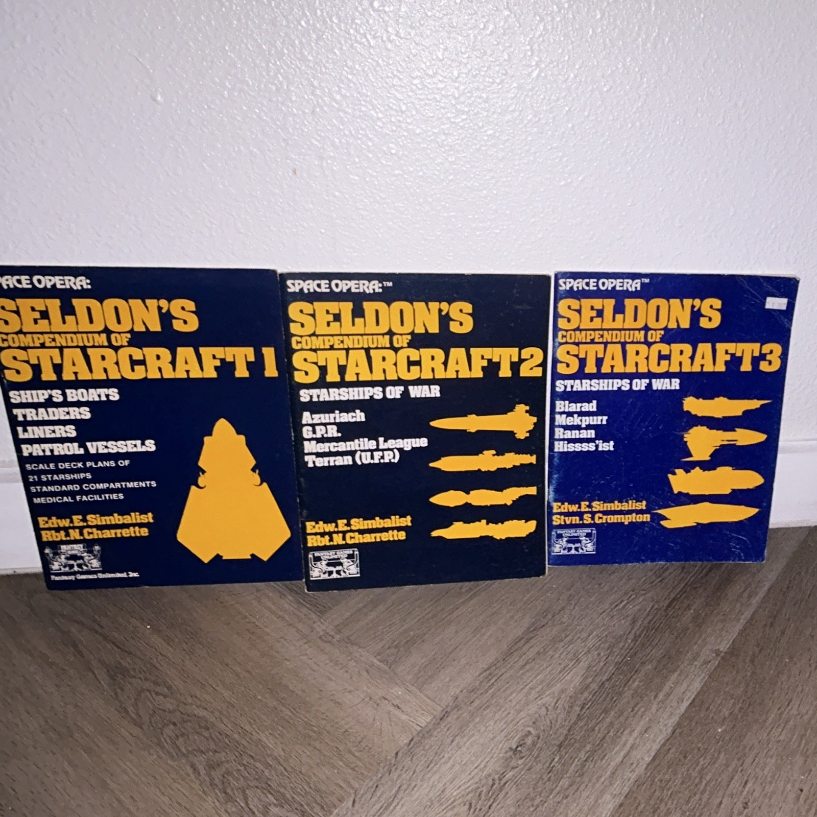 Space Opera Seldon’s Compendium of Starcraft Books 1-3 PB Illustrated FASA