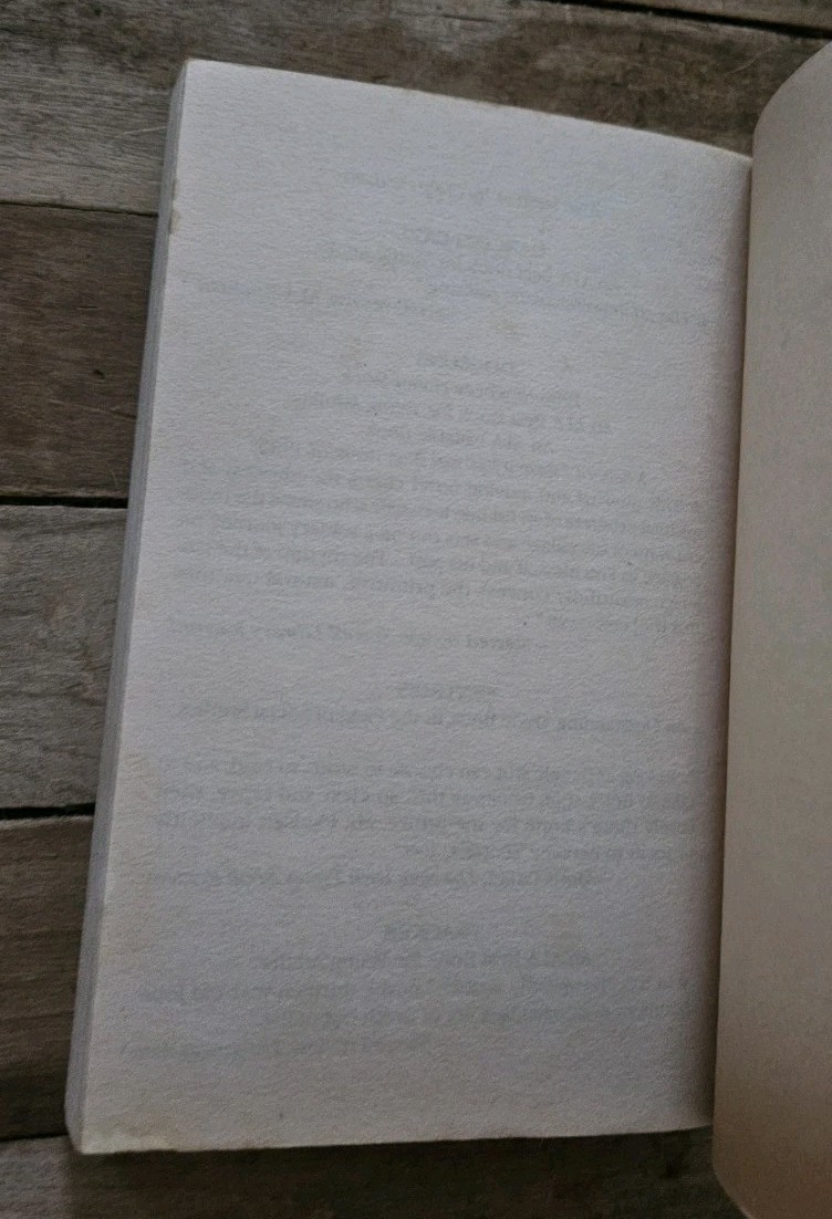 1988. 1st Printing : Hatchet By Gary Paulsen | Trumpet Club Special Edition PB