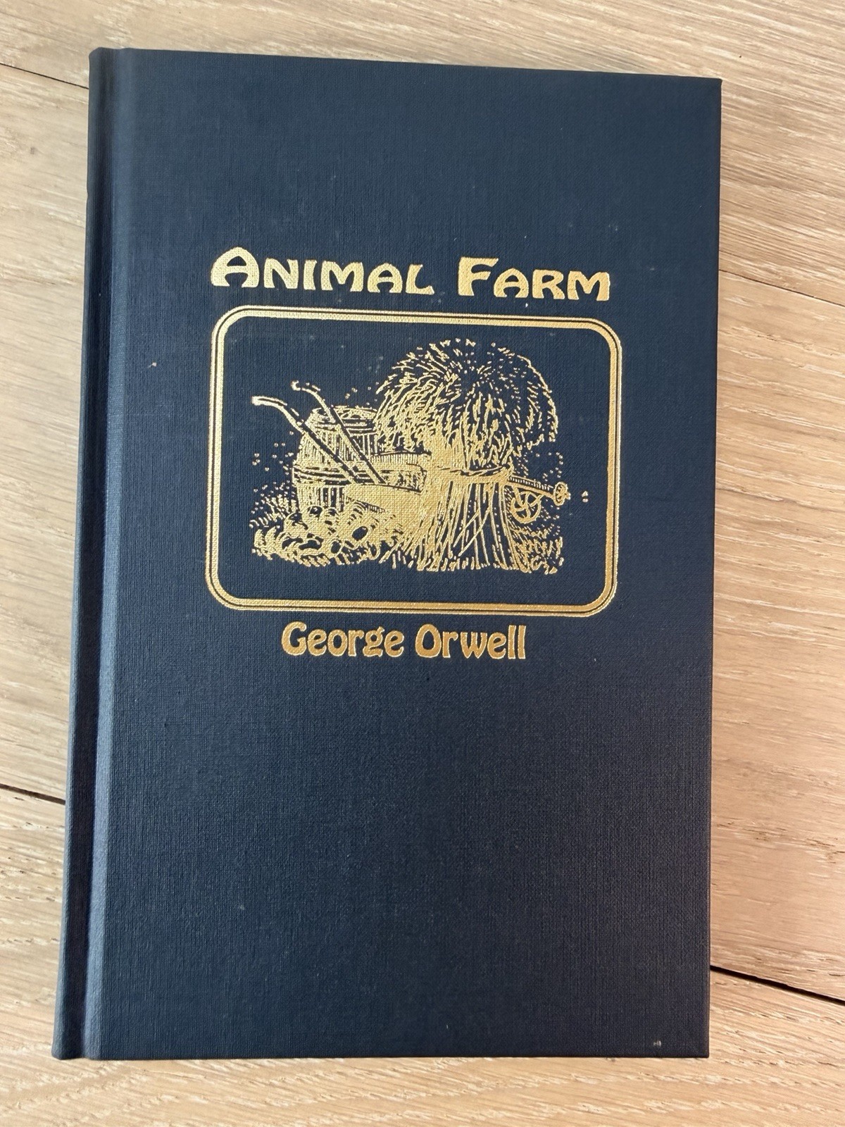 Animal Farm – George Orwell – Penguin Hardcover 1977 – Vintage Classic