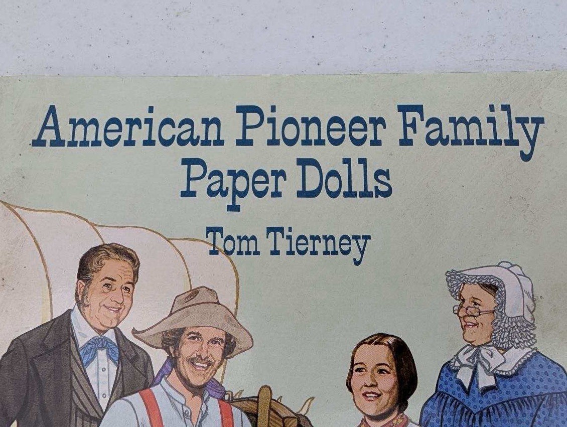 American Pioneer Family Paper Dolls Civil War Uniforms (Dover Paper Dolls)
