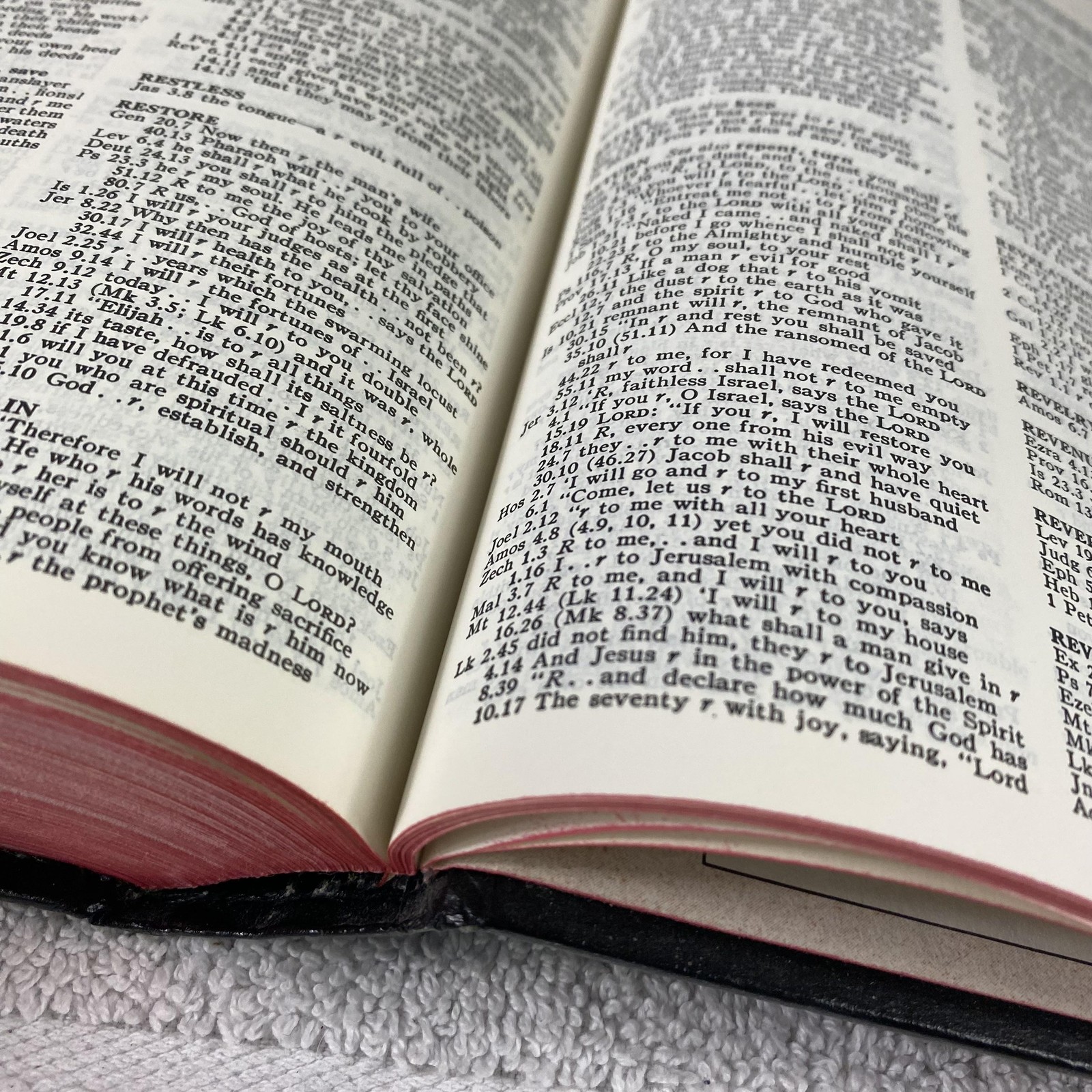 Vintage The Bible Revised Standard Version 1973 ABS Concordance Hardcover Maps