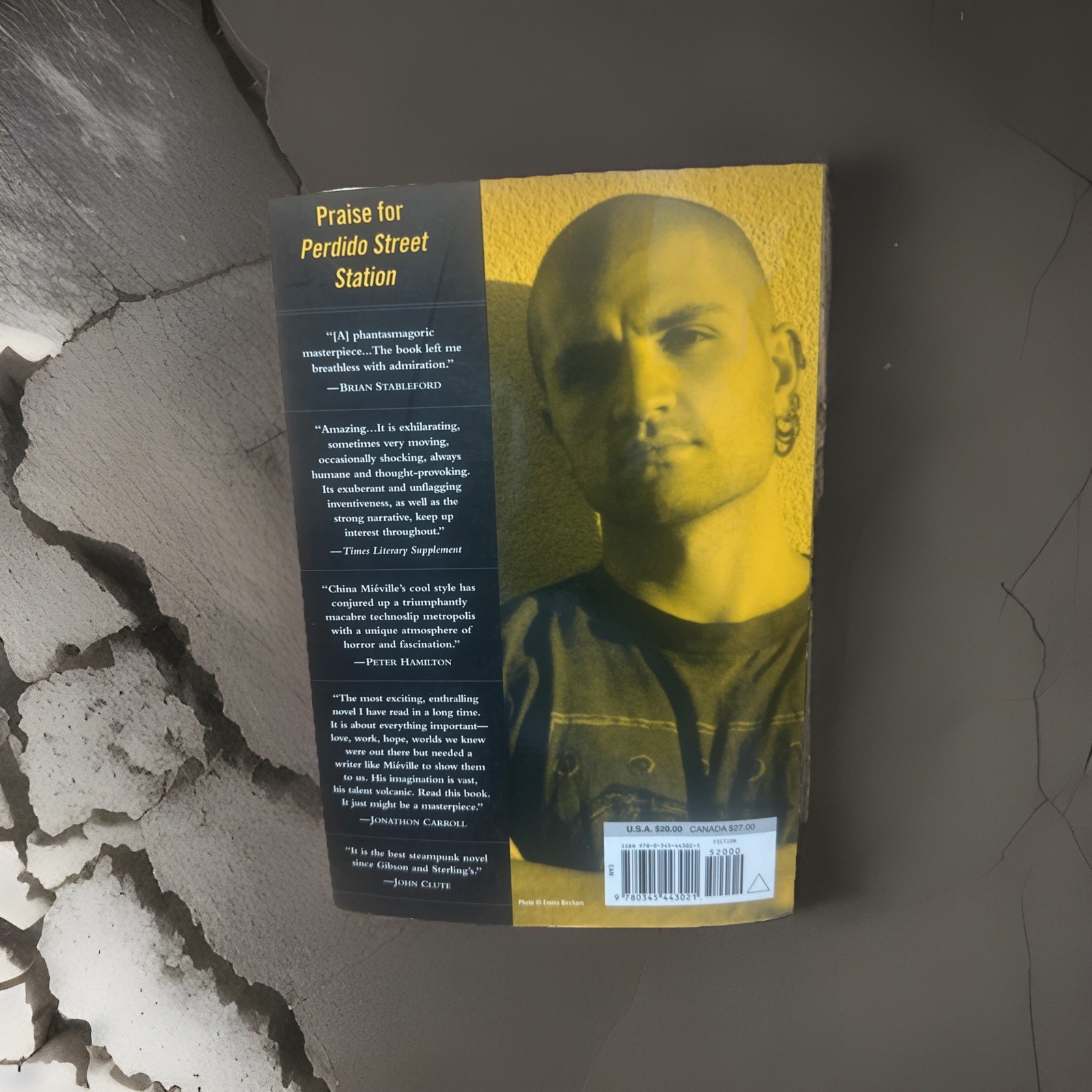 Perdido Street Station by China Miéville. 1st US. (2001, Trade Paperback)