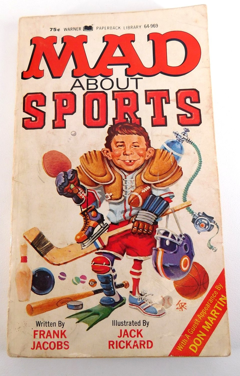 MAD ABOUT SPORTS WARNER PAPERBACK BY FRANK JACOBS 1972