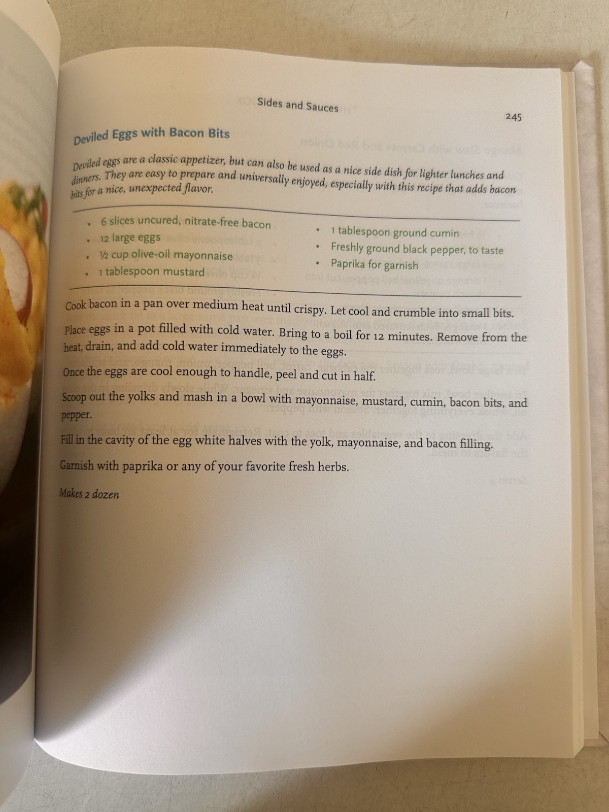 Paleo Cookbook: 300 Delicious Paleo Diet Recipes – Paperback – GOOD