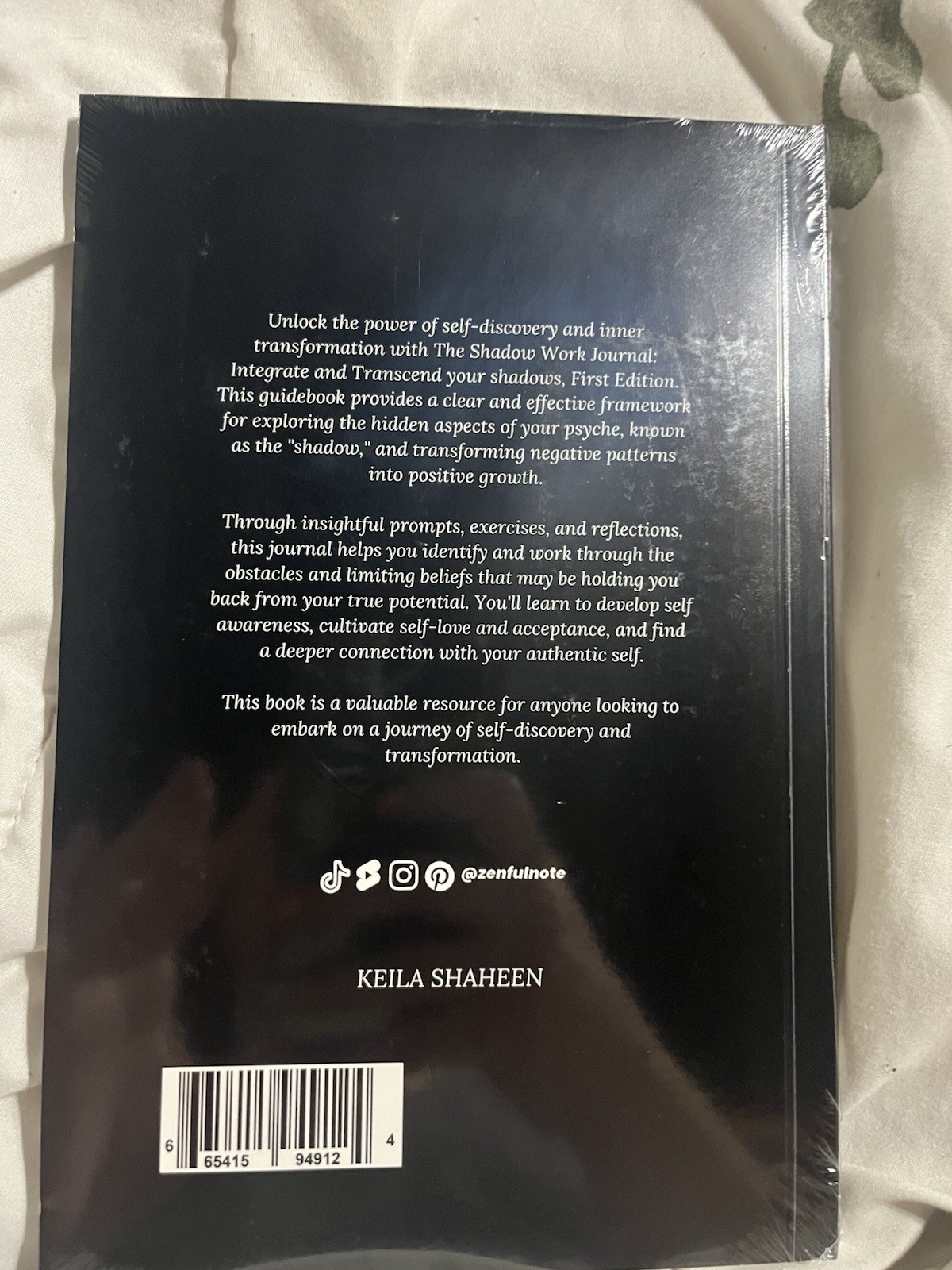 The Shadow Work Journal: a Guide to Integrate and Transcend Your Shadows