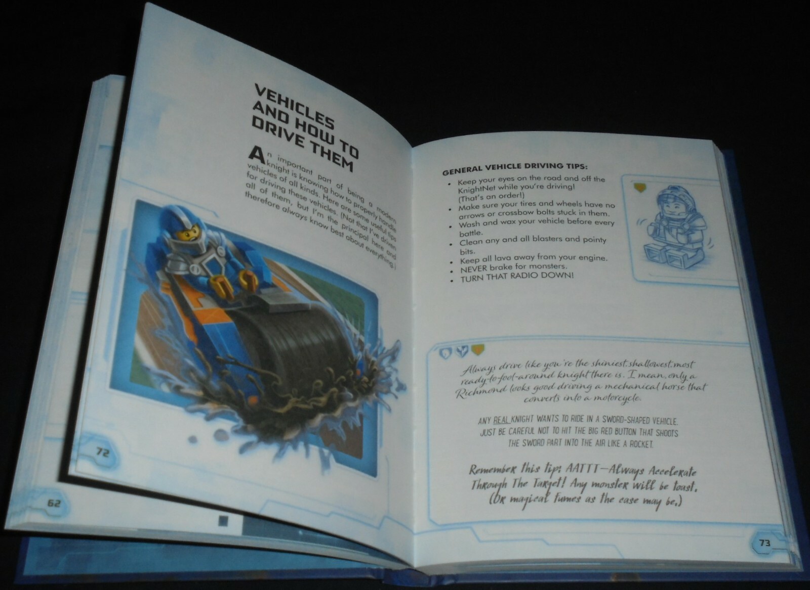 LEGO NEXO KNIGHTS THE KNIGHT’S CODE A TRAINING GUIDE BOOK 14CM X 20CM BRAND NEW