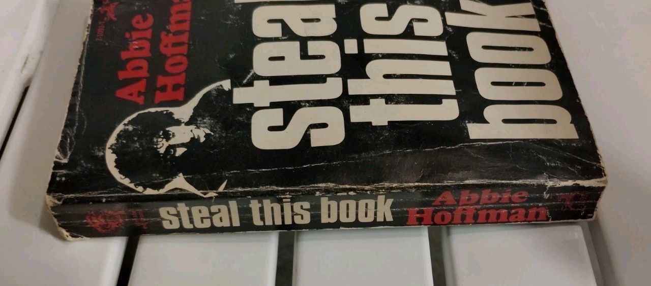 Steal This Book by Abbie Hoffman – 1971 1st Pirate Editions, 5th Printing