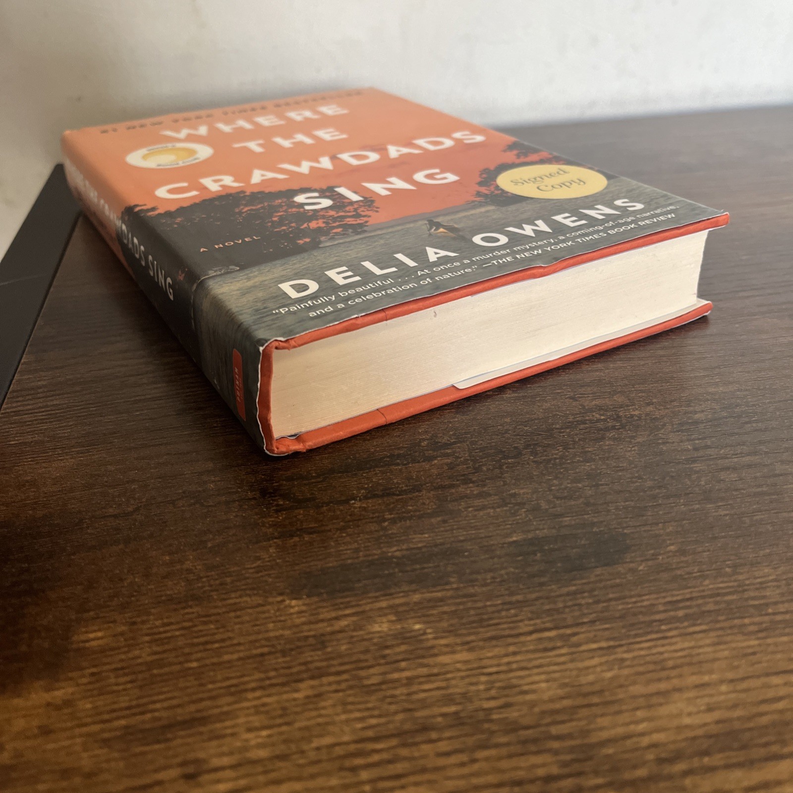 Beautiful SIGNED Copy Of „Where The Crawdads Sing“ By Delia Owens