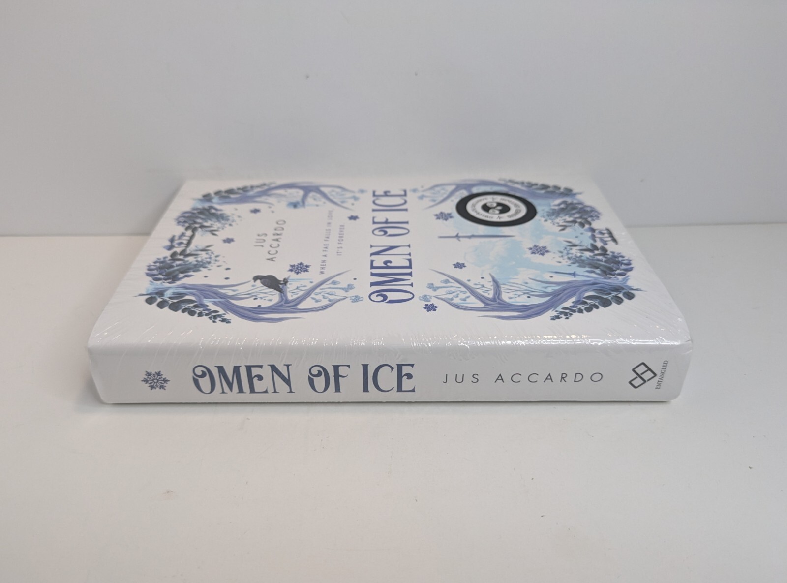 JUS ACCARDO, OMEN OF ICE, Hardcover, Owlcrate Exclusive, 2023