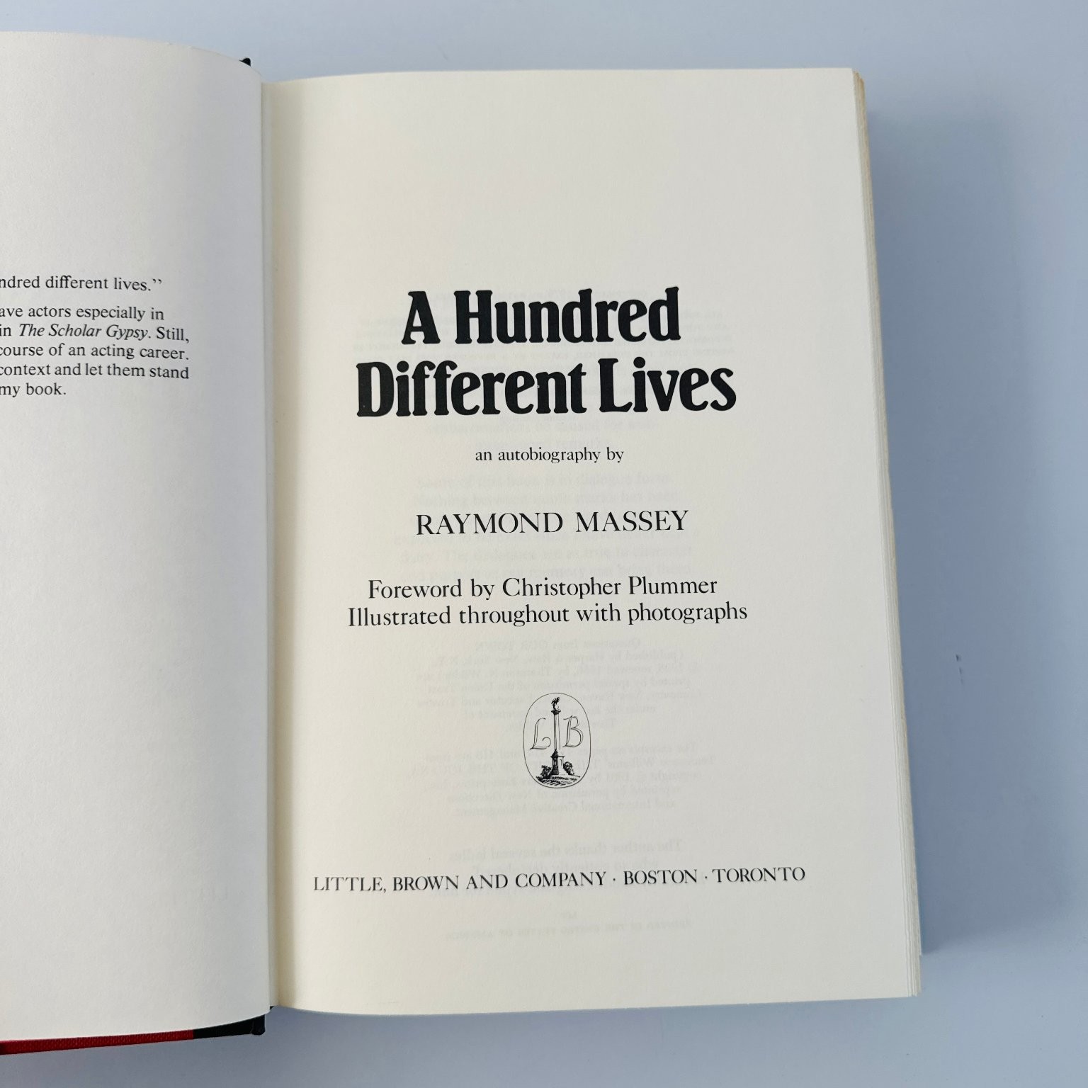 A Hundred Different Lives Raymond Massey 1979 Second Printing Autobiography