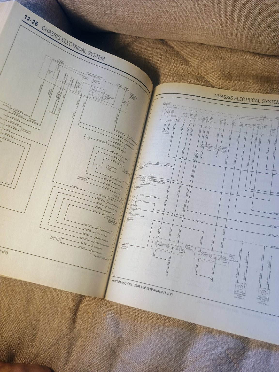 Chilton Dodge Pick-Ups 2009-12 Repair Manual Tim Imhoff Haynes 20406