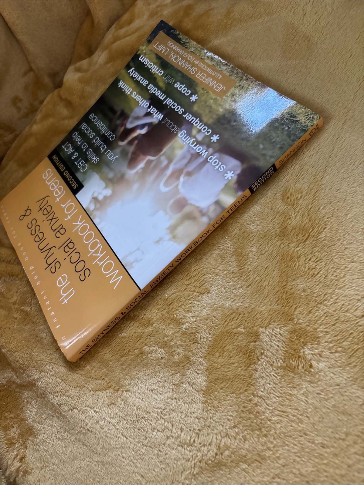Shyness and Social Anxiety Workbook for Teens, Second Edition : CBT and ACT…