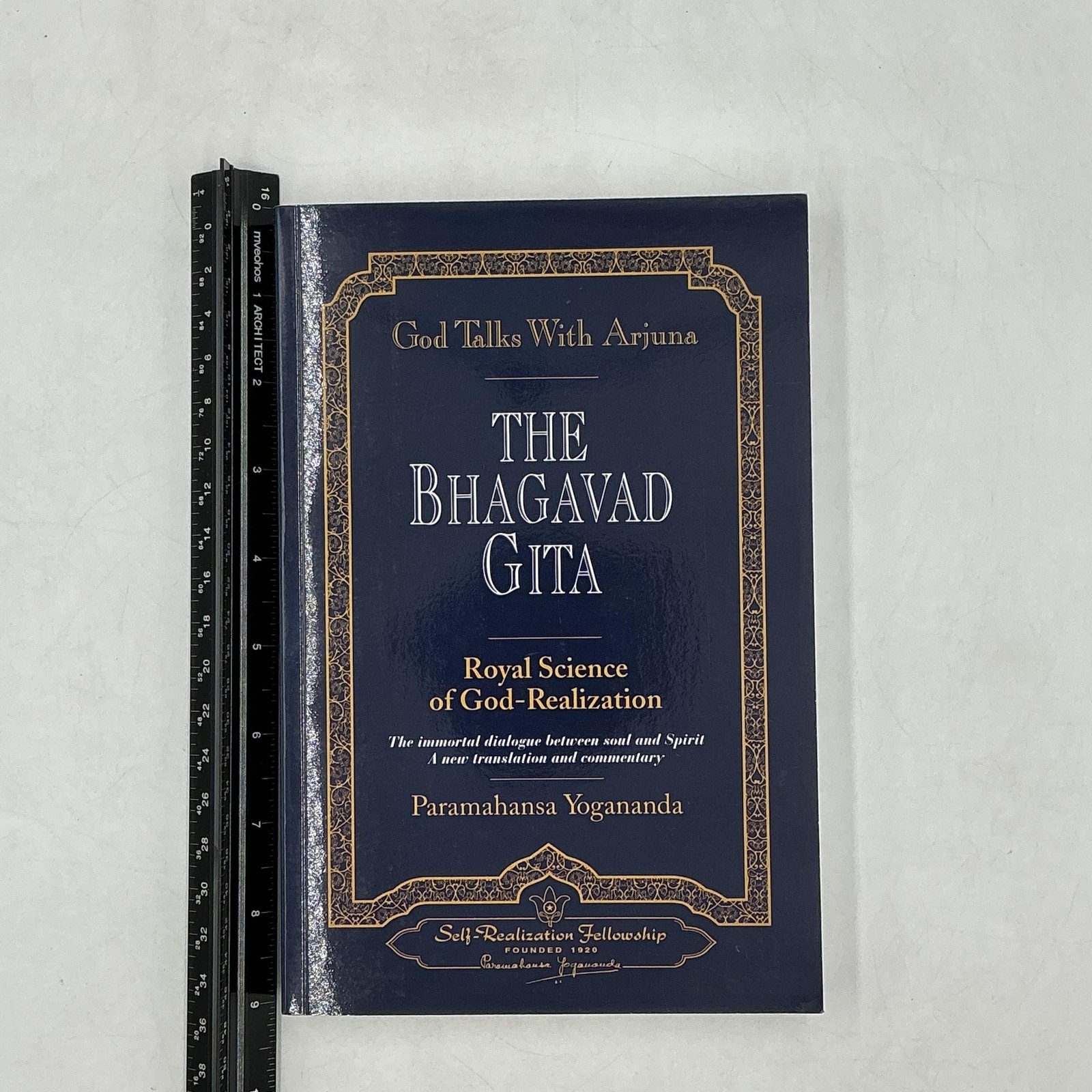 God Talks With Arjuna The Bhagavad Gita Paramahansa Yogananda Box Set 2001 Navy