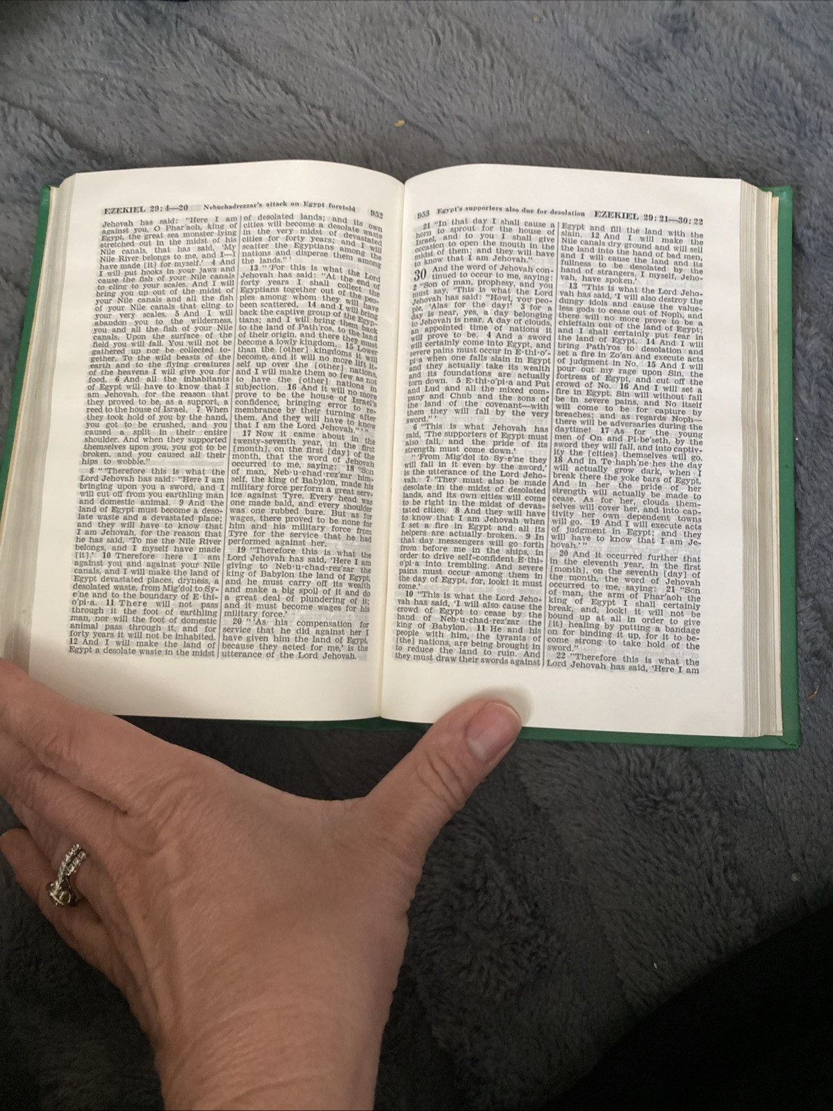 1970 New World Translation Of The Holy Scriptures green Watchtower 3rd Print
