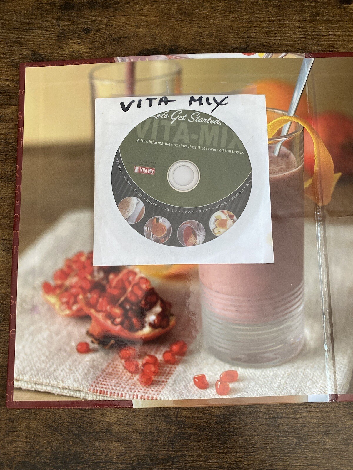 Vintage 2009 Vita-Mix 5200 Owner’s Manual Cookbook Recipes Cook Book Cooking