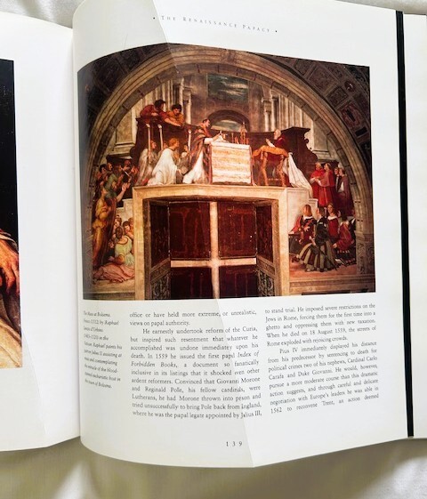 Book The Papacy by Paul Johnson 1997 Printed in Italy 10.5 x 11.5 x 1 in read