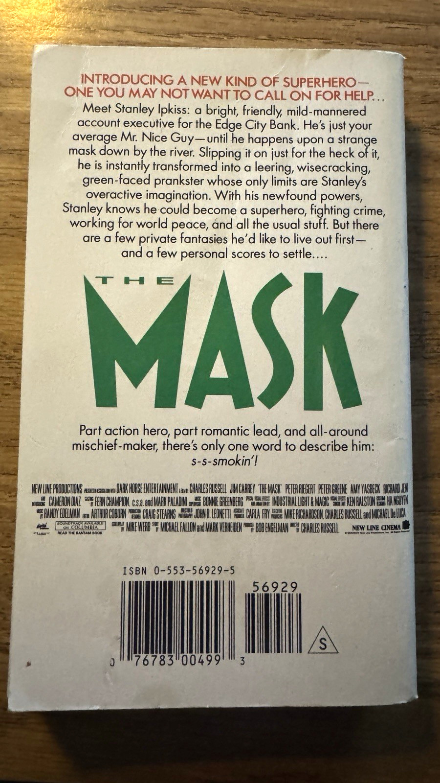 The Mask Paperback Book Novelization + (VHS , 1994) Jim Carrey 90s Movies