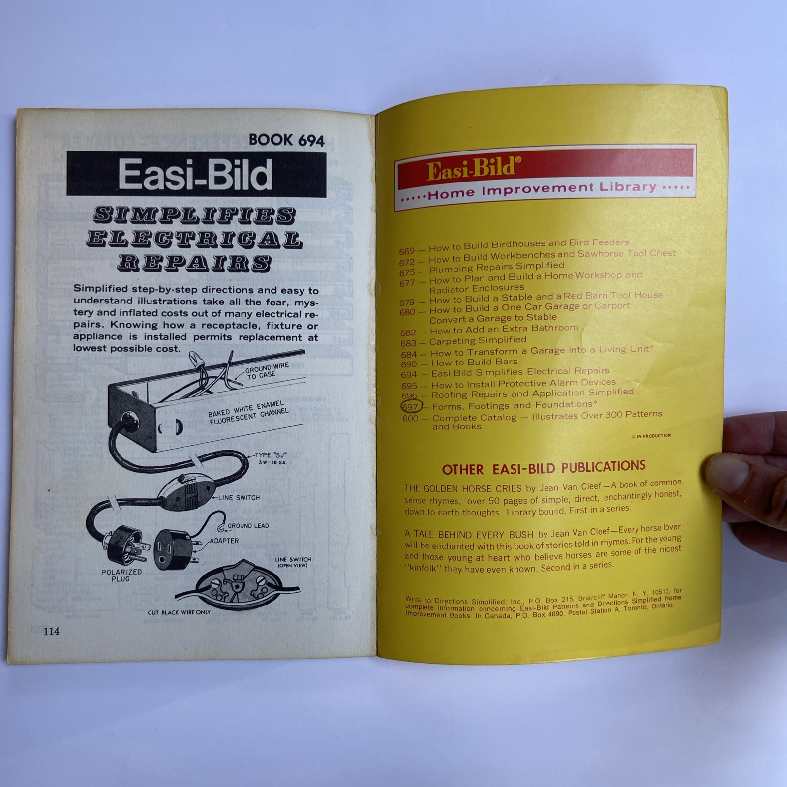 How To Build A Walk-In Or Window Greenhouse 1972 Trade Paperback 114 Pages