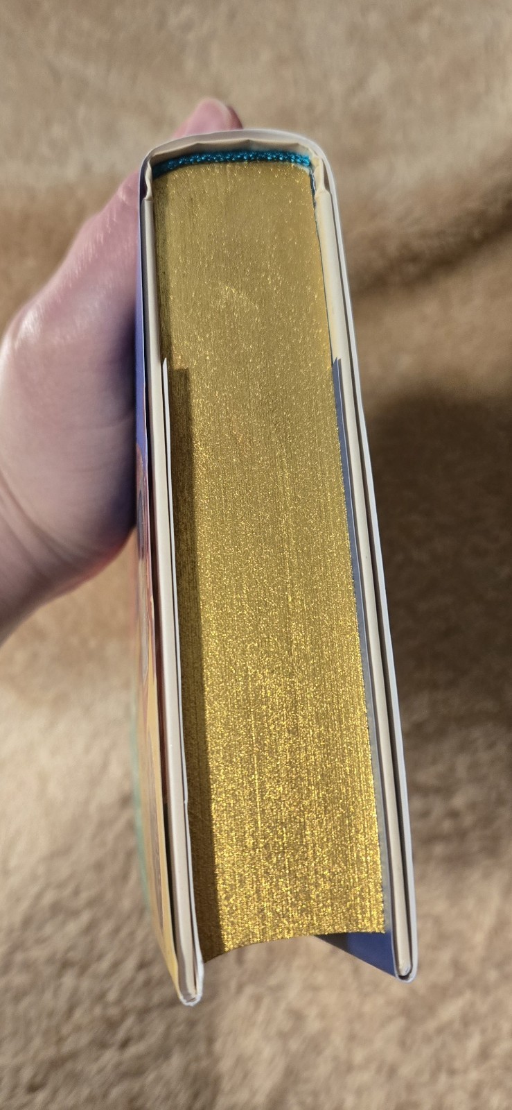 Lessons in Chemistry by Bonnie Garmus UK Hardback w/edges