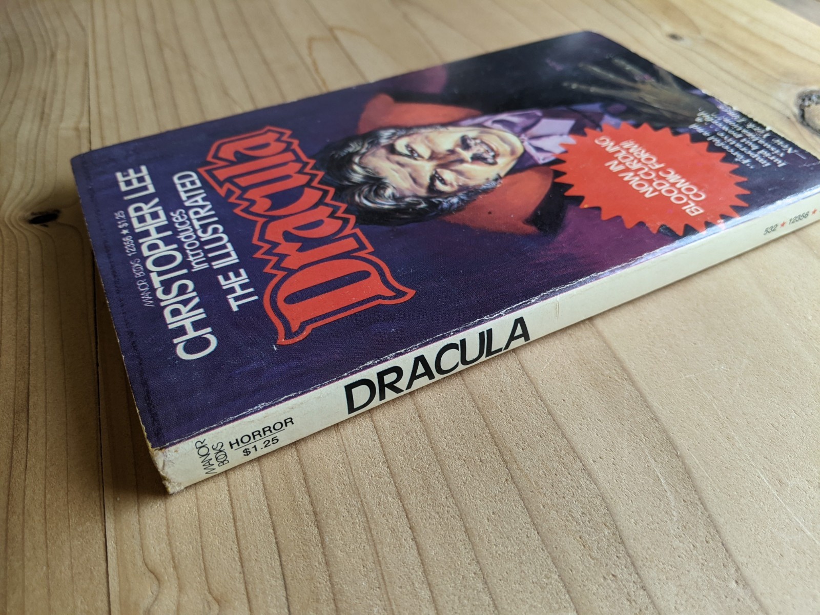 Christopher Lee The Illustrated Dracula , paperback comic Manor Books 1975