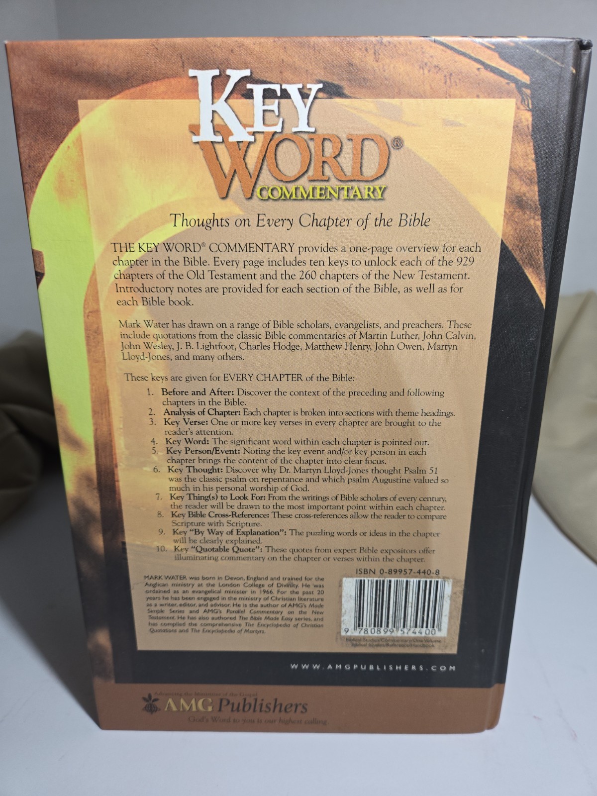 Key Word Commentary: Thoughts on Every Chapter of the Bible Mark Water – HC